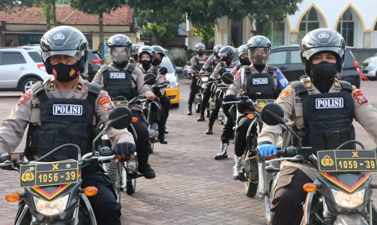 Untuk mengantisipasi penyebaran Covid-19 di Kabupaten Pasuruan, Polres Pasuruan telah melakukan berbagai upaya