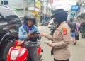 Polwan Polsek Sukabumi Kota Lalukan Himbuan Disiplin Prokes