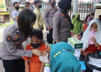 Polwan Sapa Anak, Hilangkan Stigma Polisi Menakutkan