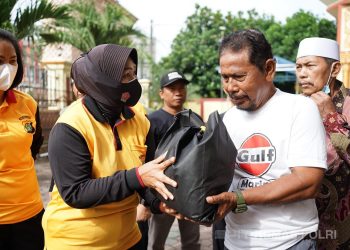 Polwan Polres Metro Bekasi Gelar Bhakti Sosial Menyambut HUT Polda Metro Jaya ke 73