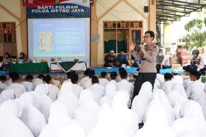 Polwan Polres Metro Bekasi Gelar Bhakti Sosial Menyambut HUT Polda Metro Jaya ke 73