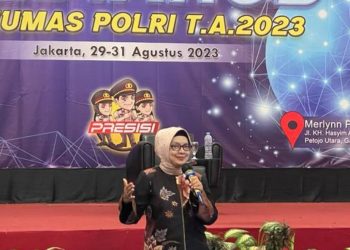 Dr. Vita Mayastinasari