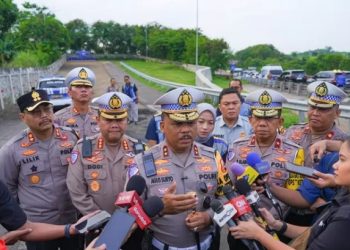 Contraflow Tahap 1 di Tol Cikampek