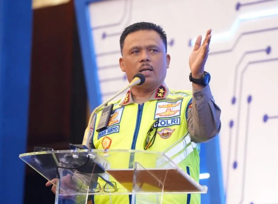 Kakorlantas Polri pada Rapat Evaluasi Regident dan Rakernis Gakkum 2025 2