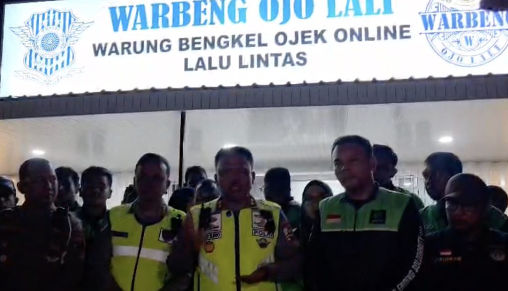 warung bengel ojek online lalu lintas