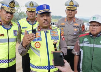 Kakorlantas Polri Irjen Pol Drs. Agus Suryonugroho S.H., M.Hum. di Tol Bocimix