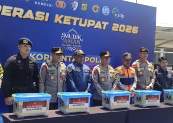 Wakapolri Tinjau Operasi Ketupat 2026 Melalui Udara dan Posko Command Center KM 29 Tol Jkt - Cikampek