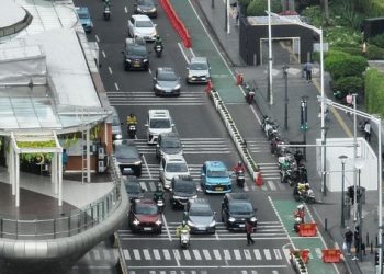 Drone ETLE Rekam Pelanggaran Lawan Arus di Jalan Denpasar