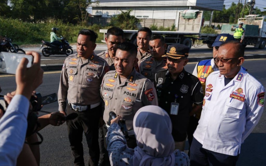 Ditgakkum Korlantas Polri Lakukan Asistensi dan Pendalaman Lakalantas di Jalur Pantura Indramayu
